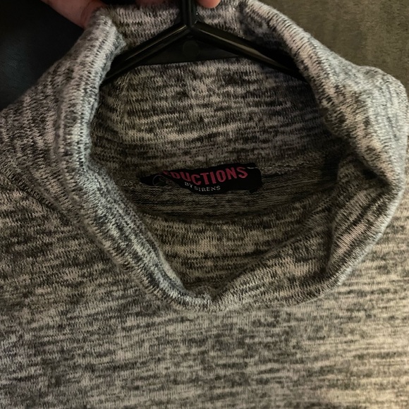SEDUCTIONS by SIRENS Light Grey Turtle Neck Cropped Long Sleeve ‼️$9 price drop - Picture 7 of 10